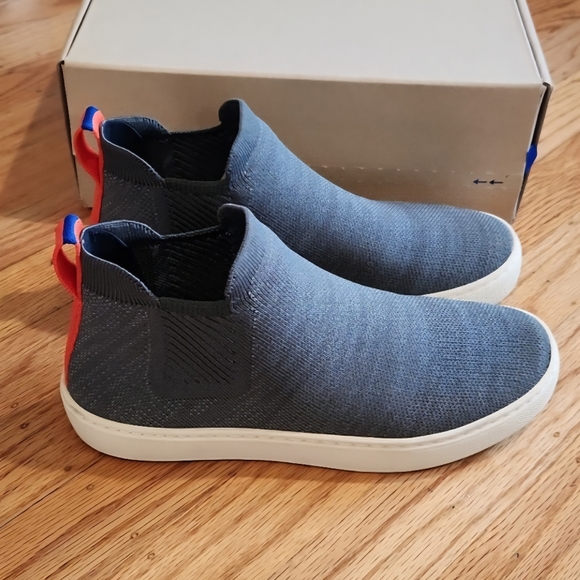 Rothy's The Chelsea Sneaker Slip On Boots Size 6.5 in Fog Melange - Picture 1 of 12